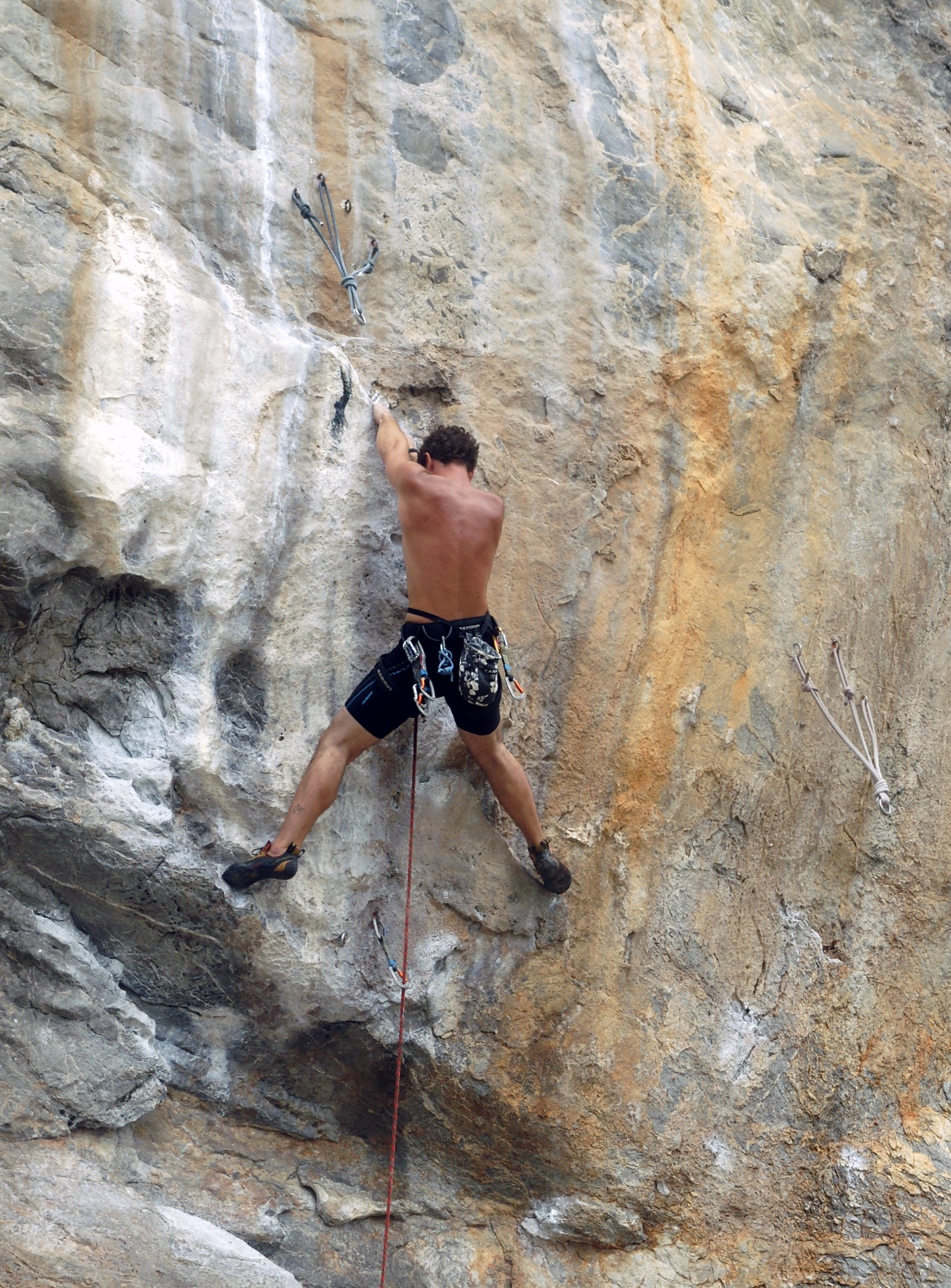 rock climbing Thailand limestone