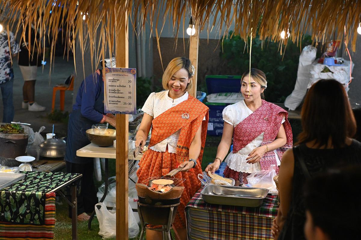 Thai market food stall evening
